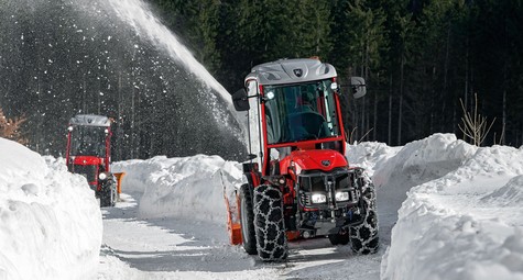 Спеціалізовані  трактори пропонує придбати ТОВ «Смарт Агро»