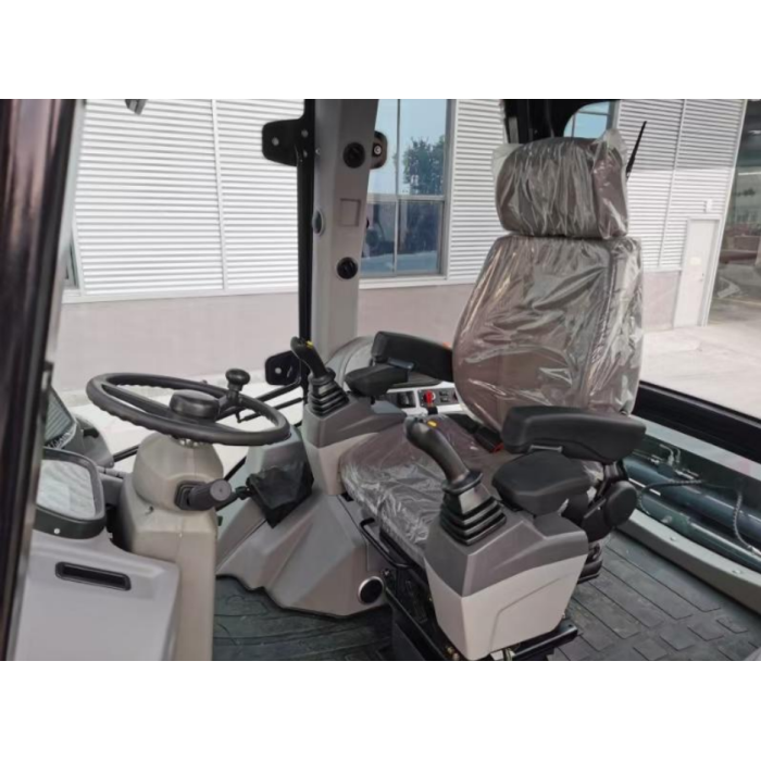 Екскаватор-навантажувач GG30BC