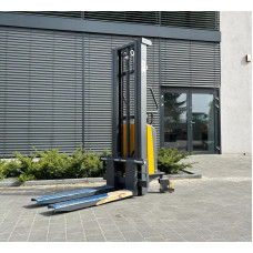 Електричний штабелер CDD10E