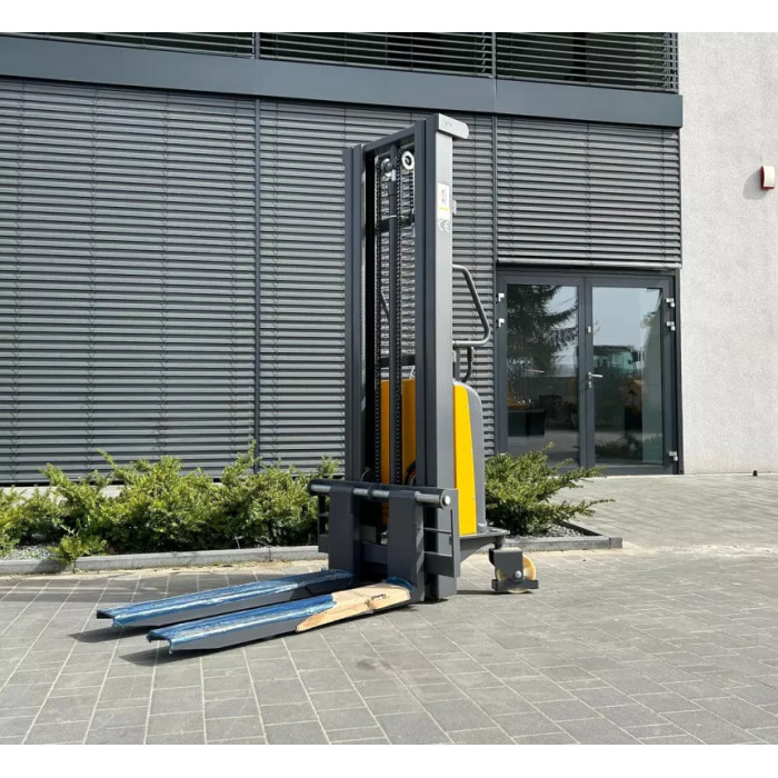 Електричний штабелер CDD10E