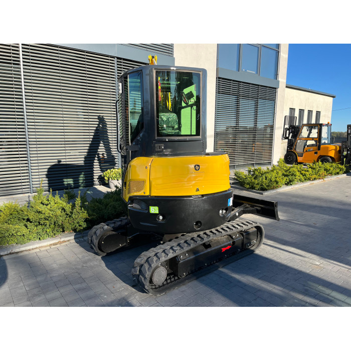 Міні екскаватор Gunter Grossmann GG3500 з поворотною стрілою	