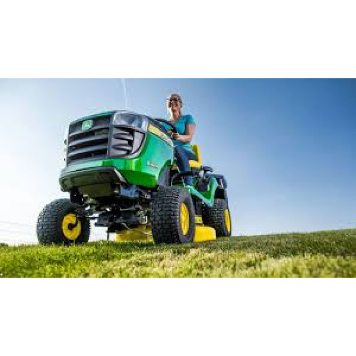 Газонокосарка John Deere X147R