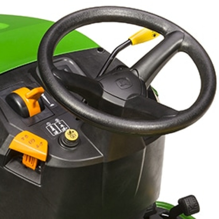 Газонокосарка John Deere X167R	