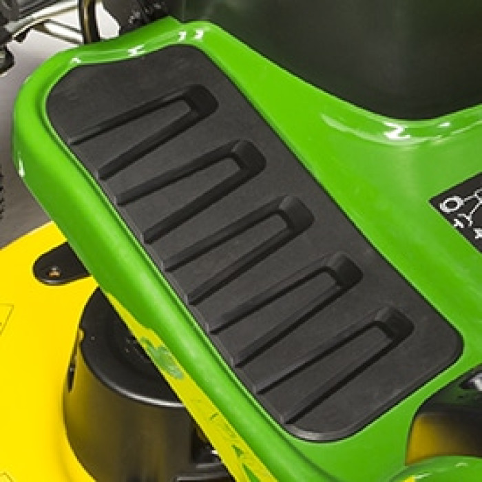 Газонокосарка John Deere X167R	