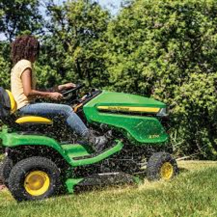 Газонокосарка John Deere X350	