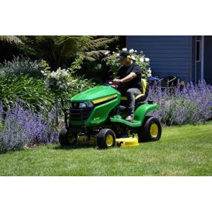 Газонокосарка John Deere X350	