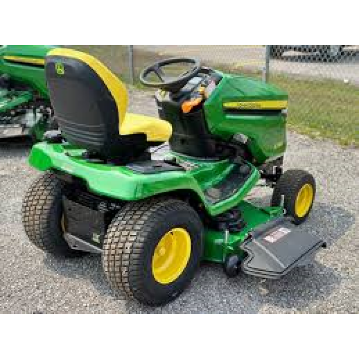 Газонокосарка John Deere X380	