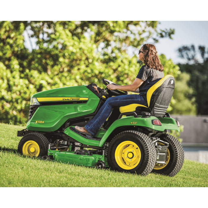 Газонокосарка John Deere X584	
