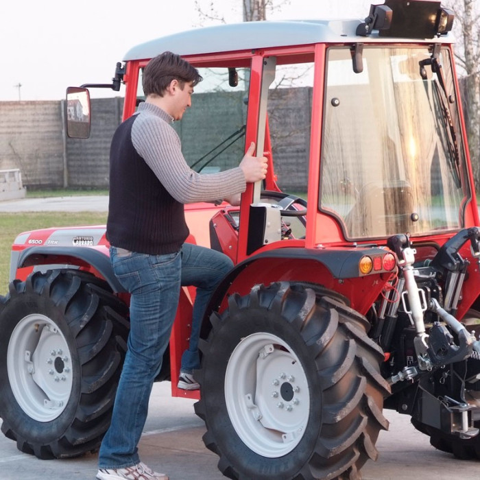 Трактор Antonio Carraro TRX 7800	