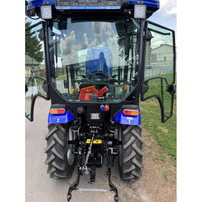 Трактор Farmtrac 26	