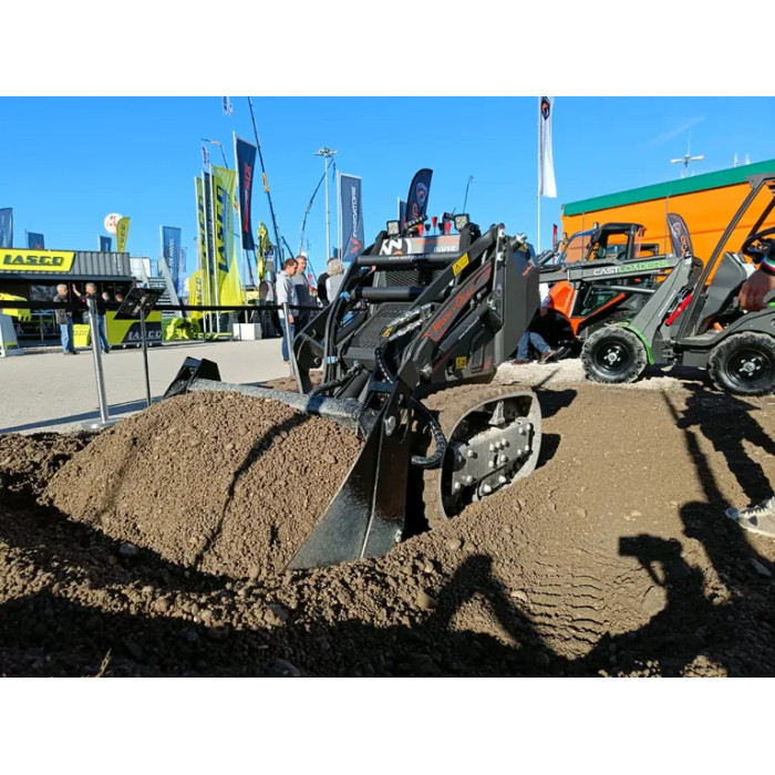 Радіокерований та гусеничний міні-навантажувач WX15 Rc