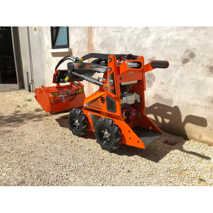 WorkyQuad SSQ11 PLUS skid steer loader
